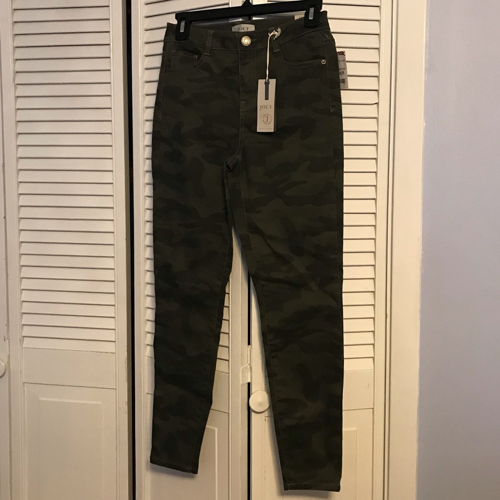Jolt 3/26w, Camo Print Stretch Jeans. New With Tags